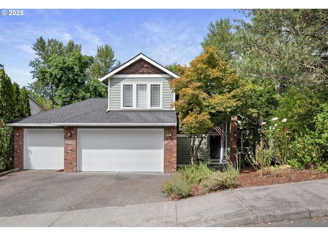Property at 3125 SW Luradel St, Portland, OR 97219, 4 beds, 2.5 baths
