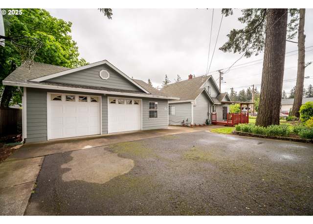 Property at 11901 SE Powell Blvd, Portland, OR 97266, 9 beds, 5.5 baths