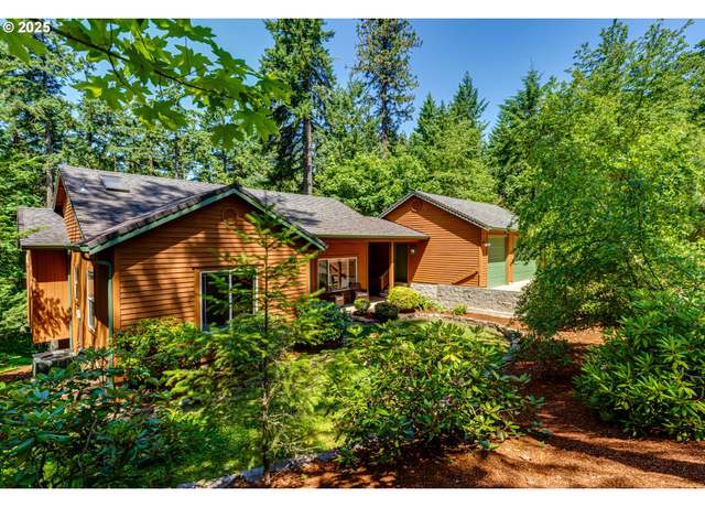 Property at 32502 Dillard Rd, Eugene, OR 97405, 3 beds, 3 baths