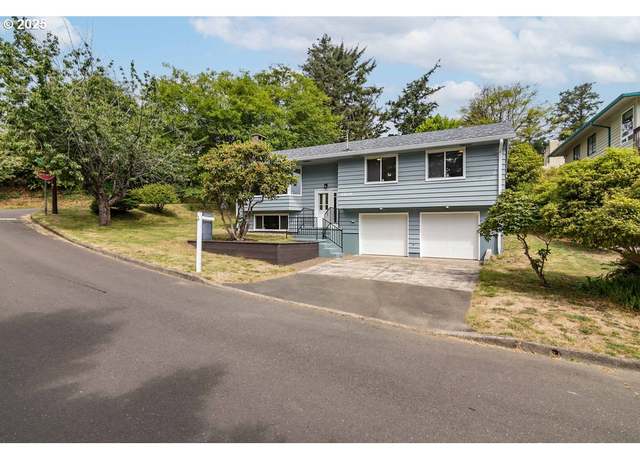 Property at 4810 SW 48th Ct, Lincoln City, OR 97367, 2 beds, 2 baths