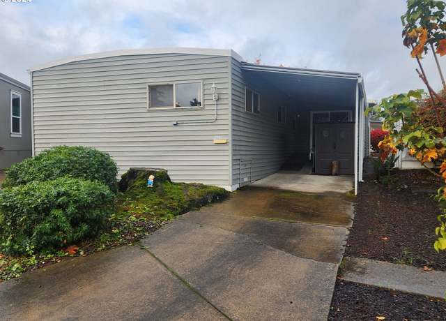 Property at 11602 SW Royal Villa Dr, Tigard, OR 97224, 2 beds, 2 baths
