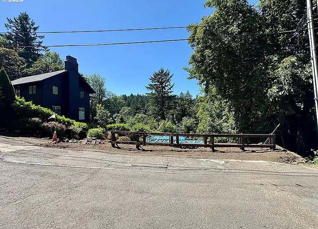 Property at 1925 SW Montgomery Pl, Portland, OR 97201