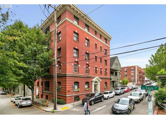 Property at 118 NW King Ave #52, Portland, OR 97210, 1 bed, 1 bath