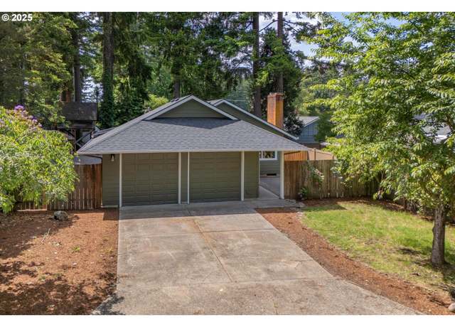 Property at 3421 SE 175th Pl, Portland, OR 97236, 3 beds, 1.5 baths