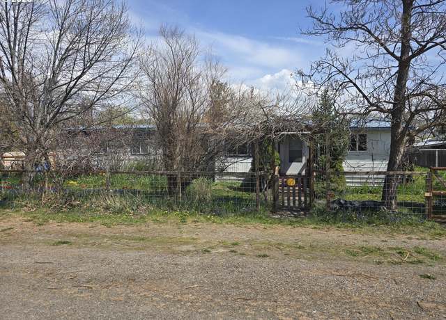 Property at 875 N Bellwood Ave, Union, OR 97883, 3 beds, 2 baths