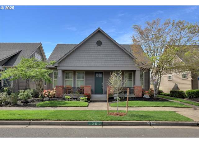 Property at 1260 Little John Ln, Eugene, OR 97401, 3 beds, 2.5 baths