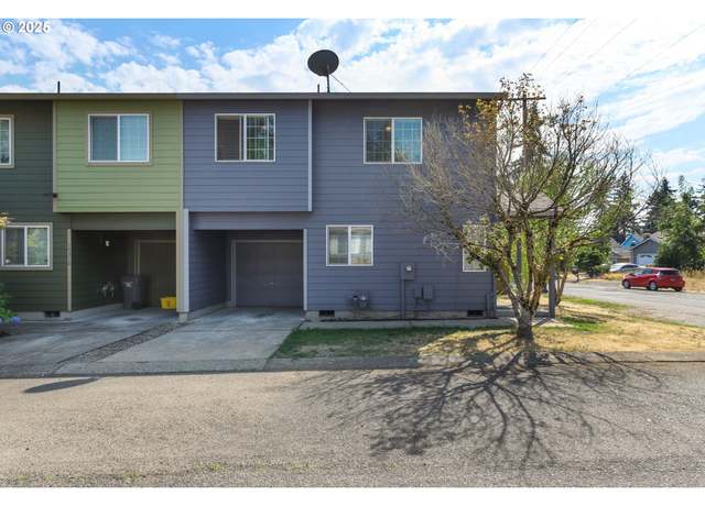 Property at 2220 SE 143rd Ave, Portland, OR 97233, 3 beds, 2.5 baths
