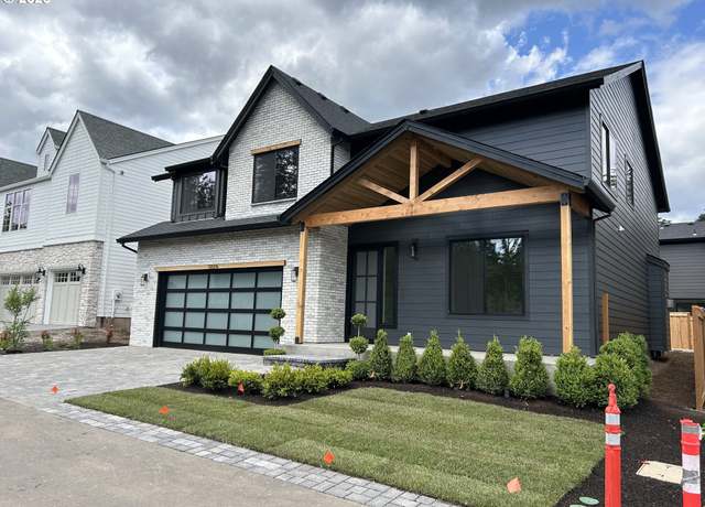 Property at 1224 9th St Lot 4, West Linn, OR 97068, 4 beds, 2.5 baths