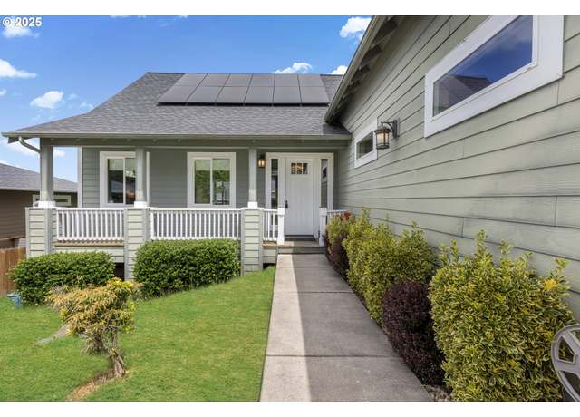 Property at 3678 Snowberry Rd, Eugene, OR 97403, 4 beds, 2.5 baths