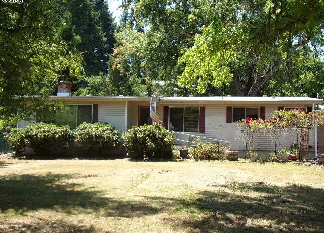 Photo of 713 Little River Rd, Glide, OR 97443