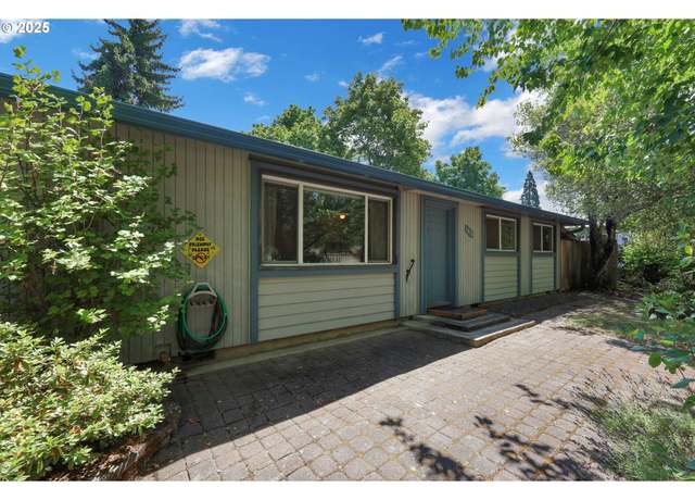 Property at 1613 Quaker St, Eugene, OR 97402, 3 beds, 1.5 baths