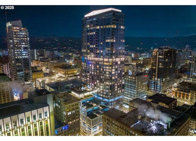 Property at 550 SW 10th Ave #2306, Portland, OR 97205, 2 beds, 2.5 baths
