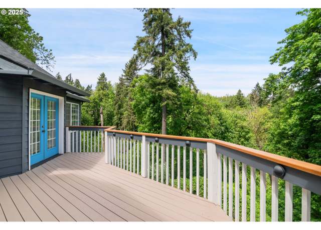Property at 17413 Wake Robin Cir, Oregon City, OR 97045, 4 beds, 3 baths