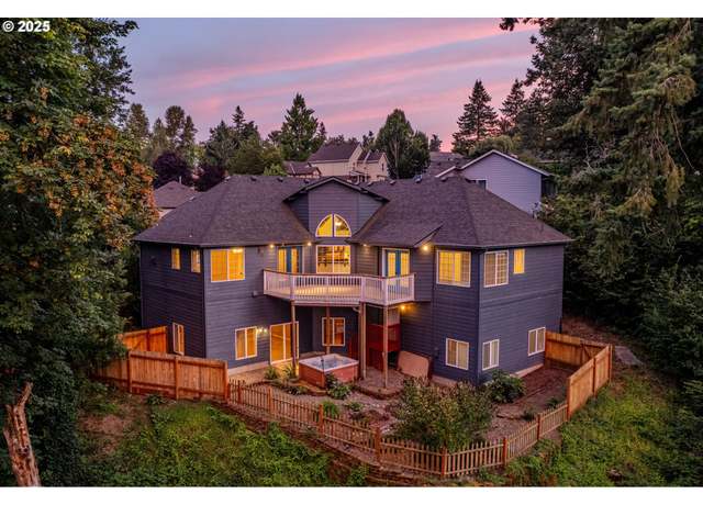 Property at 17413 Wake Robin Cir, Oregon City, OR 97045, 4 beds, 3 baths