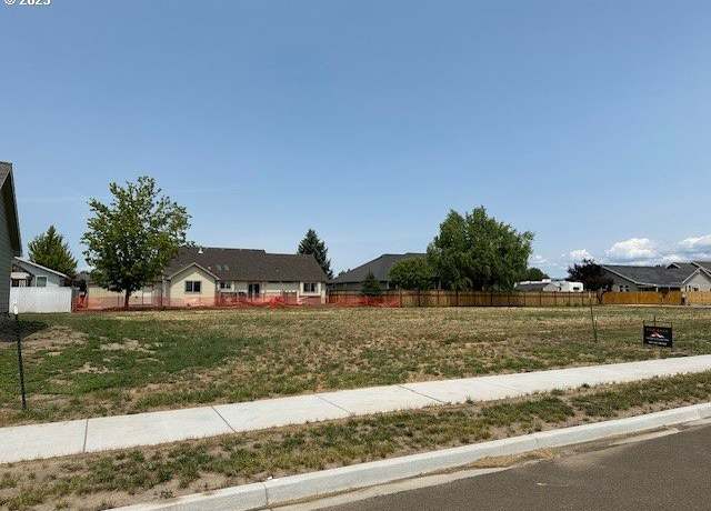 Property at 10702 Greg Ln, Island City, OR 97814
