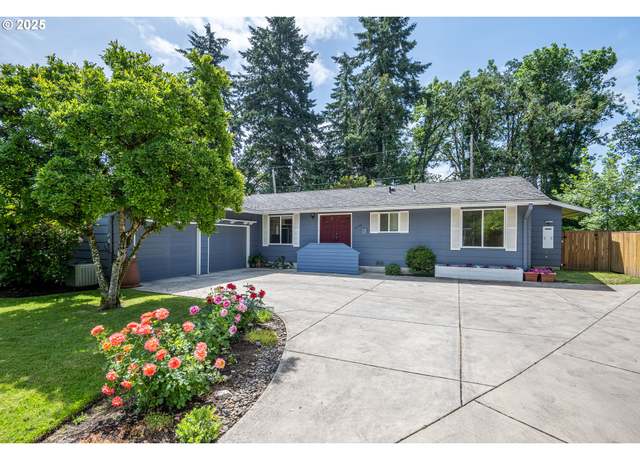 Property at 1444 Russet Dr, Eugene, OR 97401, 3 beds, 3 baths