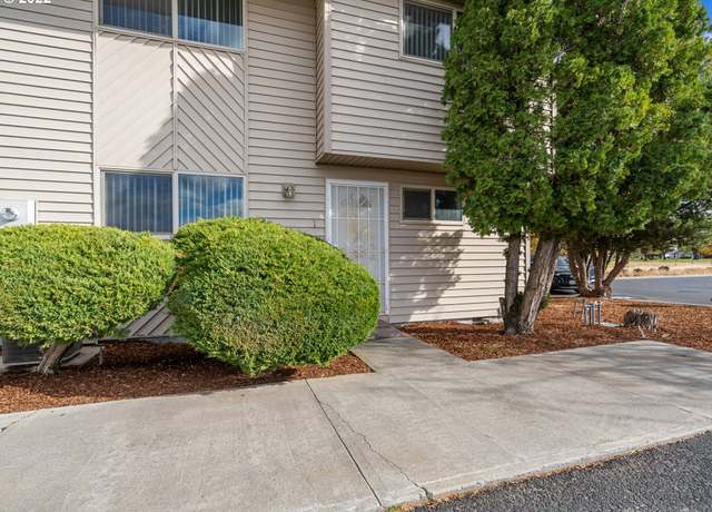 Property at 316 Klickitat St #1, Umatilla, OR 97882, 3 beds, 2 baths