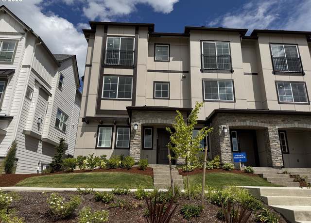 Property at 13968 SW River Terrace Blvd, Tigard, OR 97223, 3 beds, 2.5 baths