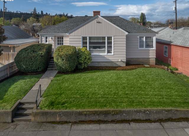Property at 404 W 6th St, The Dalles, OR 97058, 2 beds, 1 bath