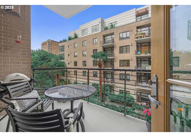Property at 725 NW 10th Ave #303, Portland, OR 97209, 1 bed, 1 bath