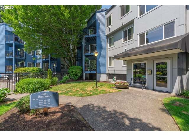 Property at 8720 SW Tualatin Rd #204, Tualatin, OR 97062, 1 bed, 1 bath