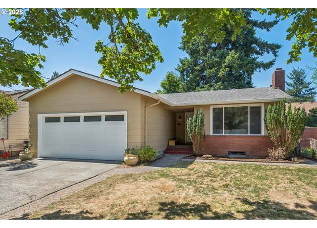 Property at 4917 SE 73rd Ave, Portland, OR 97206, 3 beds, 1.5 baths