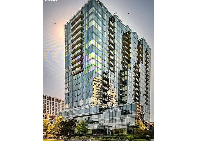 Property at 841 S Gaines St #1400, Portland, OR 97239, 2 beds, 2 baths