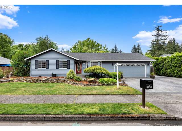 Property at 9404 NE 80th Ave, Vancouver, WA 98662, 3 beds, 2 baths