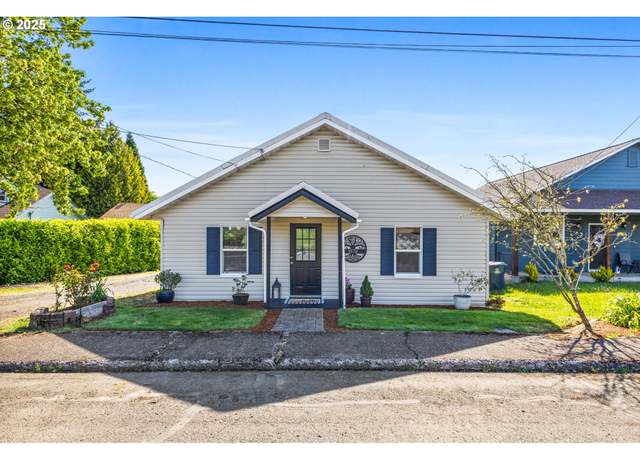 Property at 1570 SW Hill St, Dallas, OR 97338, 3 beds, 1 bath