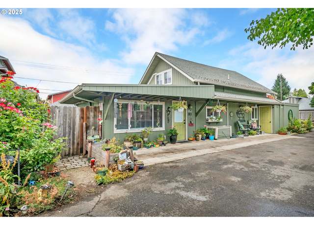 Property at 193 Santa Clara Ave, Eugene, OR 97404, 3 beds, 2 baths