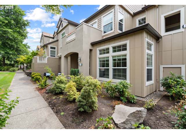 Property at 1899 NE Ashberry Dr, Hillsboro, OR 97124, 2 beds, 2 baths