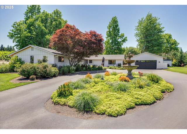Property at 11700 S Makin Ln, Canby, OR 97013, 4 beds, 2.5 baths