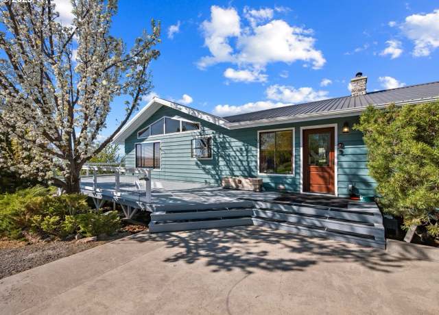 Property at 67852 Ruth Ln, Cove, OR 97824, 4 beds, 3 baths