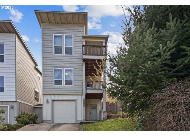 Property at 838 Limelight Ave, Salem, OR 97304, 2 beds, 3 baths