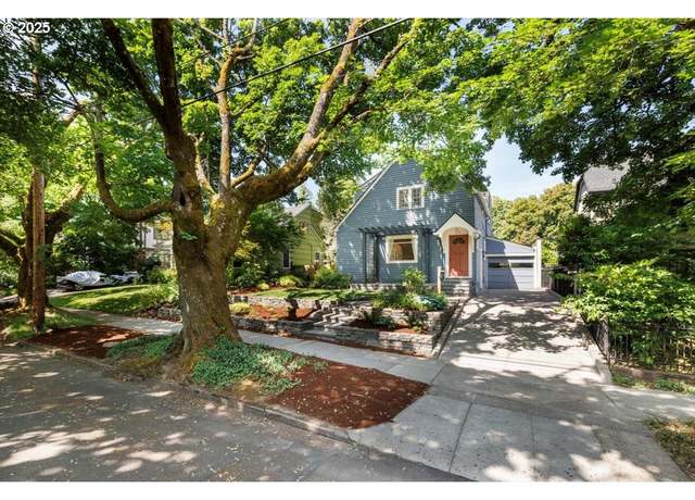 Property at 7315 SE 34th Ave, Portland, OR 97202, 3 beds, 2.5 baths