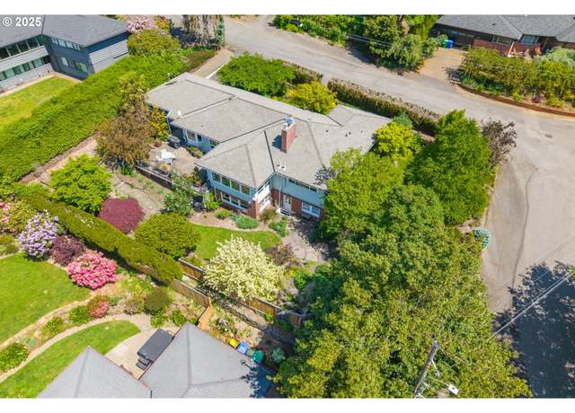 Property at 3755 SW Jerald Way, Portland, OR 97221, 5 beds, 3 baths