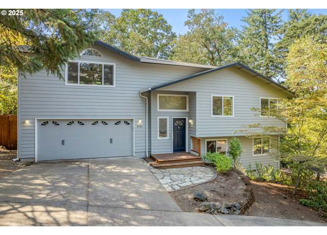 Property at 3401 Videra Dr, Eugene, OR 97405, 3 beds, 2.5 baths