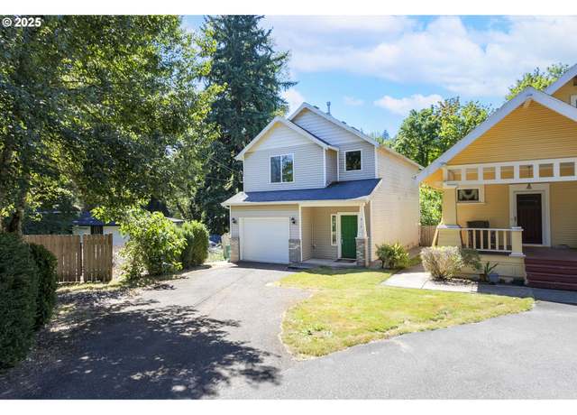 Property at 917 SE Roberts Ave, Gresham, OR 97080, 3 beds, 2.5 baths