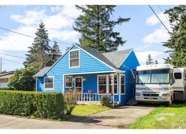 Property at 9711 SE 74th Ave, Milwaukie, OR 97002, 3 beds, 1.5 baths