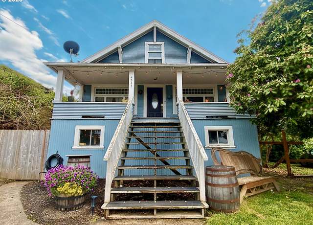 Property at 4543 Cedar St, Astoria, OR 97103, 3 beds, 1 bath