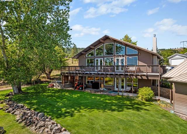 Property at 91 Mattoon St, La Grande, OR 97850, 4 beds, 3 baths
