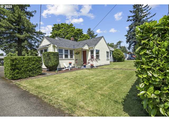 Property at 835 SE 141st Ave, Portland, OR 97233, 2 beds, 1 bath