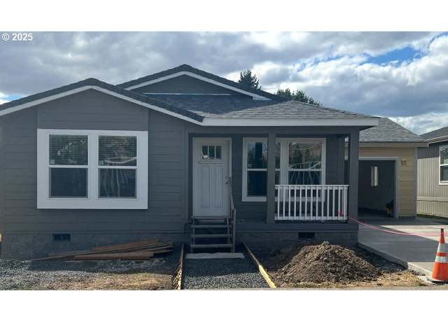 Property at 4155 NE Three Mile Ln #117, Mcminnville, OR 97128, 2 beds, 2 baths