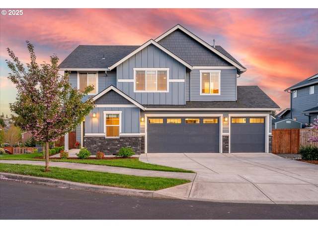 Property at 37020 Salmonberry St, Sandy, OR 97055, 4 beds, 3 baths