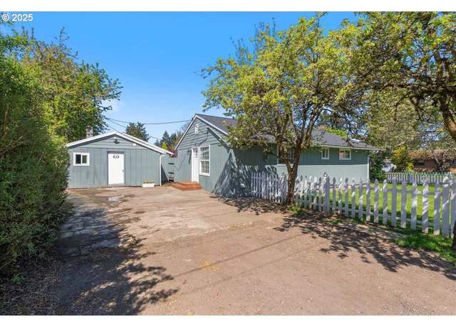 Property at 3814 E 13th St, Vancouver, WA 98661, 3 beds, 2 baths