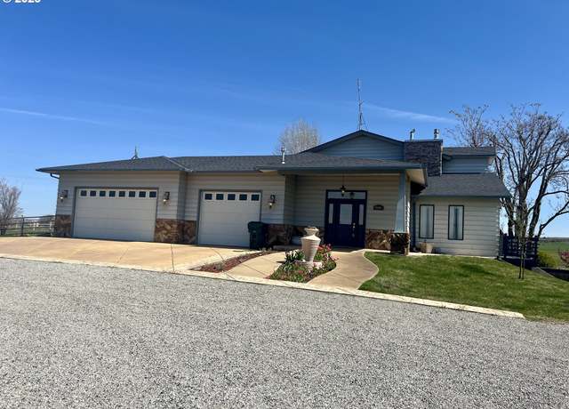 Property at 80805 Tabor Rd, Hermiston, OR 97838, 3 beds, 2.5 baths