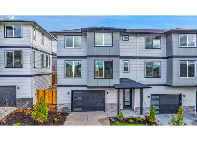 Property at 3644 SW Sandlewood Ln, Gresham, OR 97080, 3 beds, 2.5 baths