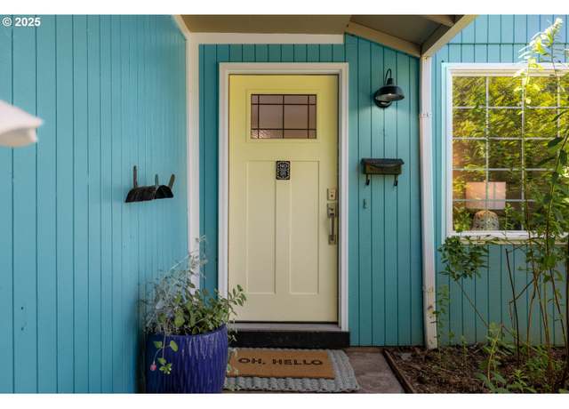 Property at 6631 SE 48th Ave, Portland, OR 97206, 3 beds, 1 bath