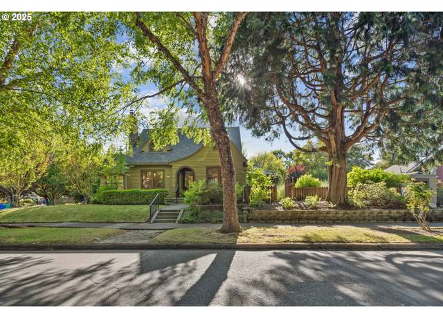Property at 2711 NE 28th Ave, Portland, OR 97212, 3 beds, 2 baths