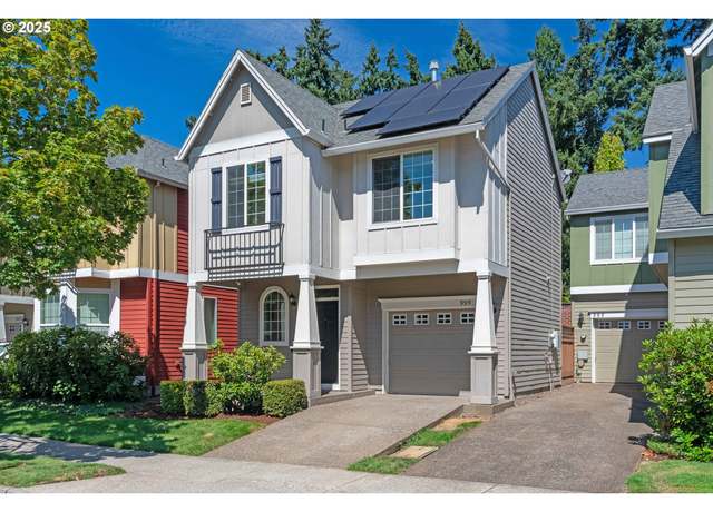 Property at 995 SE Albertine St, Hillsboro, OR 97123, 3 beds, 2.5 baths